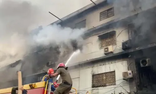 Gul Plaza blaze death toll rises to 5; efforts under way to put out the fire