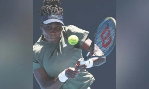 World number ones Alcaraz, Sabalenka target Australian Open glory