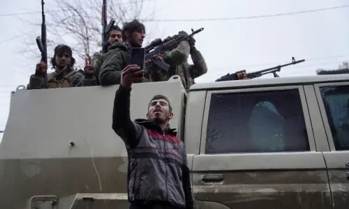 Fighting ends after Syrian, Kurdish forces agree on ceasefire