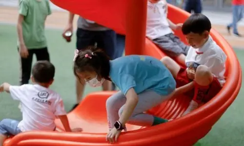 China&rsquo;s birth rate falls to lowest  on record