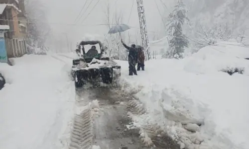 Snow blankets parts of KP, Murree; Met Office forecasts more rain, snow from Jan 25-27