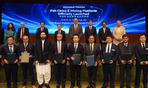 Pakistan, China launch e-mining platform, sign several MoUs