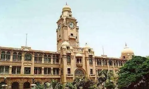 Contractors level graft allegations against officials of Karachi Metropolitan Corporation Contractors level graft allegations against officials of Karachi Metropolitan Corporation