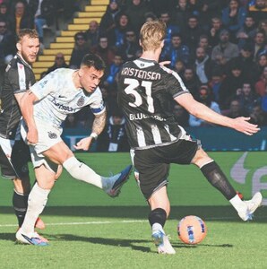Inter set title race pace with victory at Udinese Inter set title race pace with victory at Udinese