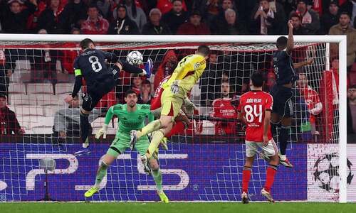Real, PSG miss automatic qualification on frenetic group-stage finale Real, PSG miss automatic qualification on frenetic group-stage finale