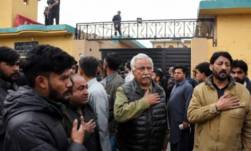 Condemnations pour in after Islamabad bombing