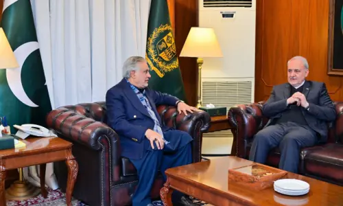 In meeting with Iranian ambassador, Dar reiterates commitment to strengthening bilateral ties