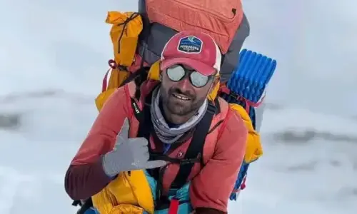 Renowned mountaineer Shah Daulat falls to death in Hunza