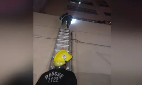 150 people rescued after fire erupts in high-rise building in Karachi