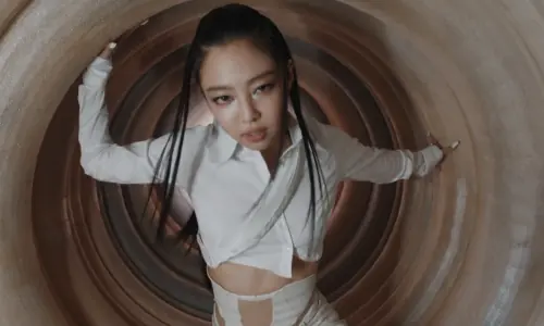 Blackpink just released their comeback album Deadline and some Blinks aren&rsquo;t too sure about this one