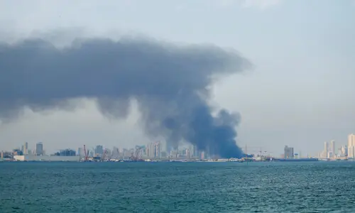 World urges de-escalation as Iran&rsquo;s response to US-Israel strikes throws Middle East in chaos