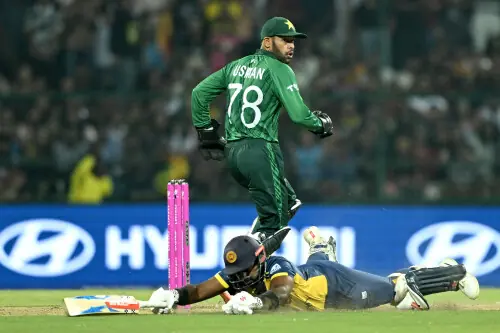 Pak vs SL T20 World Cup: Pakistan must defend 27 in six overs, with 5 Sri Lanka batters to come