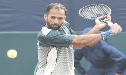 Pakistan seizes commanding lead in Davis Cup tie against Senegal Pakistan seizes commanding lead in Davis Cup tie against Senegal
