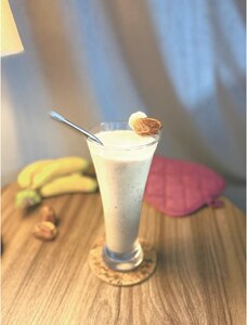Cook-it-yourself: Banana date smoothie
