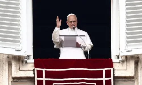 Pope calls for end to &lsquo;spiral of violence&rsquo; in Middle East