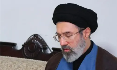 Khamenei&rsquo;s son Mojtaba emerges as &lsquo;frontrunner&rsquo; to succeed him