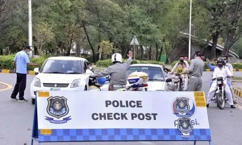 Roads closed in Islamabad&rsquo;s Red Zone ahead of expected protests