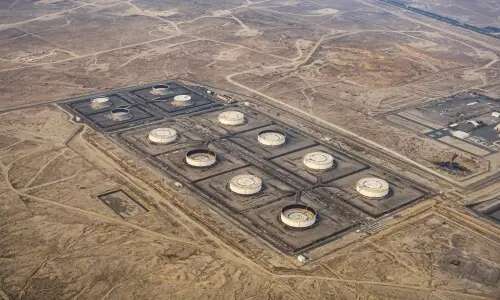 Kuwait&rsquo;s national oil company cuts production as precaution amid Iran tensions