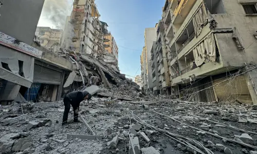 Iran Guards say can fight &lsquo;intense war&rsquo; for 6 months as Trump rejects settling conflict