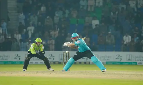 Bahawalpur clinch thriller as Faisalabad beat Peshawar Bahawalpur clinch thriller as Faisalabad beat Peshawar