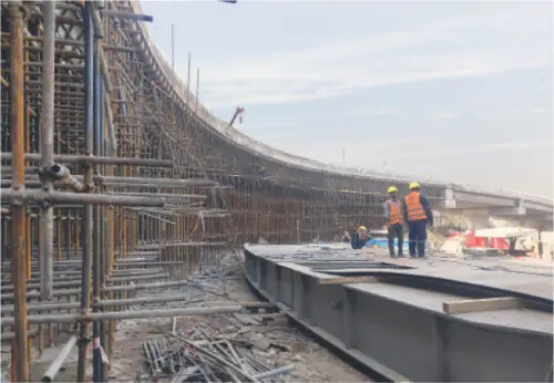 Commuters continue to face gridlock amid Kutchery Chowk work