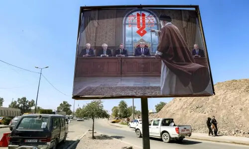 Iran again threatens to destroy region&rsquo;s energy facilities if own attacked