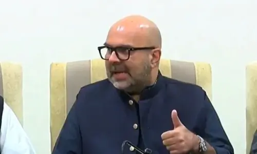 TTAP leaders criticise govt for making Imran&rsquo;s health &lsquo;controversial&rsquo;