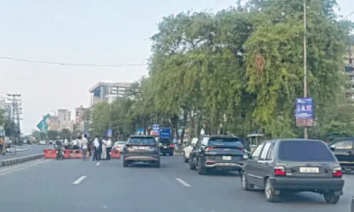 Traffic police action ‘turns out to be revenue-generating drive’ in Lahore Traffic police action ‘turns out to be revenue-generating drive’ in Lahore