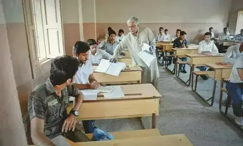 KP govt to hire fresh graduates to supervise matric exam KP govt to hire fresh graduates to supervise matric exam