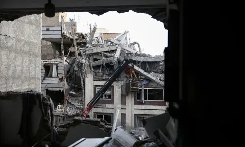 US-Israeli strikes hit heavy water reactor in central Iran