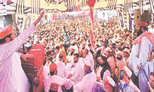 JUI-F plans &lsquo;mammoth world peace congregation&rsquo;