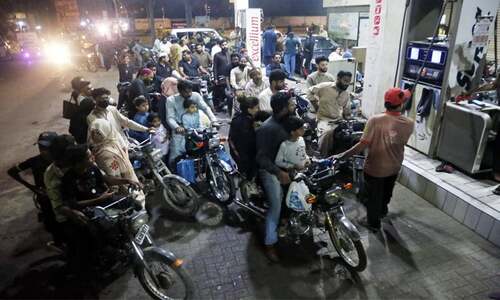 Panic buying, &lsquo;greed&rsquo; lead to closure of several fuel stations in Karachi