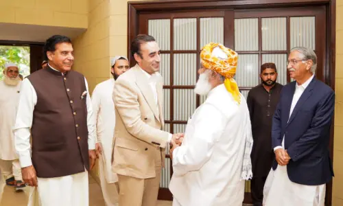 Bilawal calls on Fazl at his residence, two leaders discuss political matters Bilawal calls on Fazl at his residence, two leaders discuss political matters