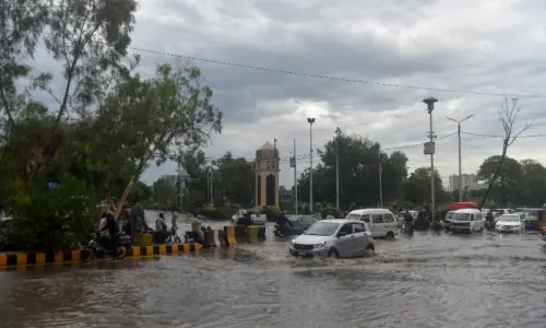 Met Office says no rain expected in Karachi today as death toll rises to six Met Office says no rain expected in Karachi today as death toll rises to six