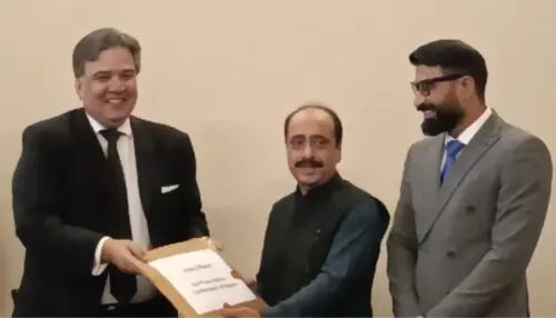 Sealed Gul Plaza fire probe report handed over to Sindh govt
