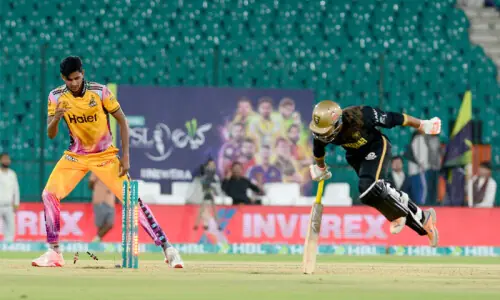Zalmi edge spirited Kingsmen by four wickets in PSL thriller Zalmi edge spirited Kingsmen by four wickets in PSL thriller