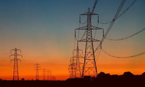 Punjab’s residents left reeling amid hours-long loadshedding Punjab’s residents left reeling amid hours-long loadshedding