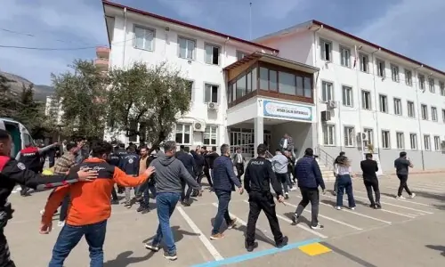 Nine killed, 13 wounded after school shooting in Turkiye’s second school shooting in 2 days Nine killed, 13 wounded after school shooting in Turkiye’s second school shooting in 2 days