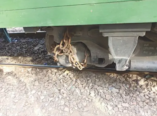 Train narrowly  escapes accident