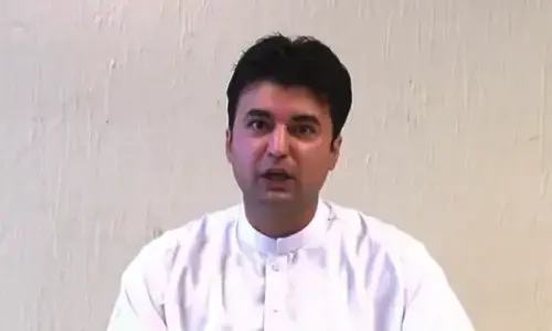 ECP halts Senate by-election for Murad Saeed&rsquo;s vacant seat
