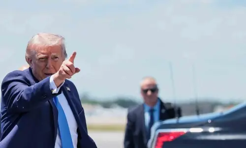 Trump praises 'fantastic' CDF Munir, 'great' PM Shehbaz after cancelling US envoys' trip to Pakistan