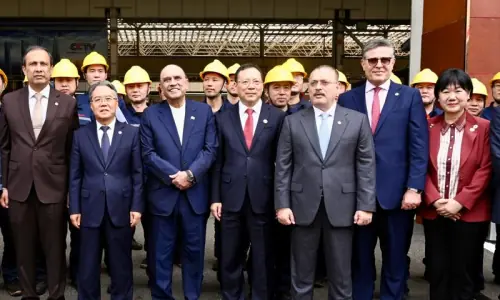 President Zardari underscores industrial cooperation, technology partnership during visit to China