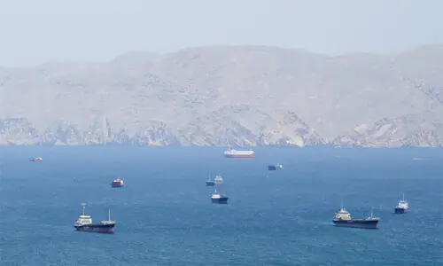 Muted traffic in Hormuz strains Gulf economies