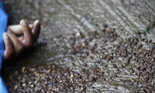 Principal, teacher booked over student&rsquo;s death in Karachi