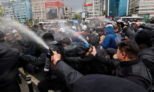 Hundreds arrested at Istanbul May Day rallies