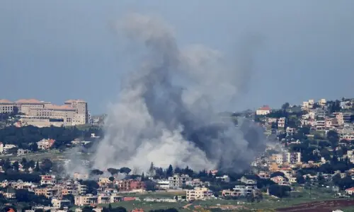 10 killed by Israeli strikes on southern Lebanon since dawn, state media reports