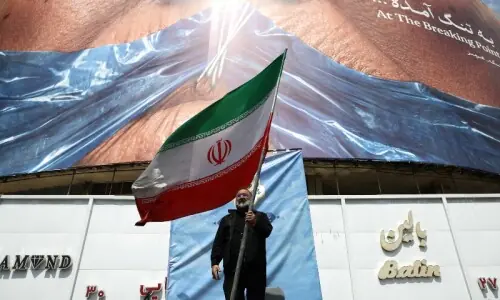 Iran says ball in US court on war or diplomacy