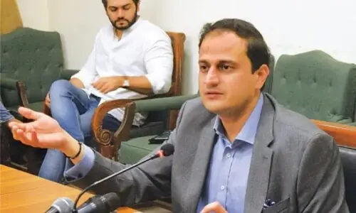 Coordination needed to ensure stable power supply in Karachi: mayor