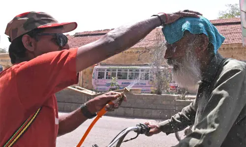 10 found dead as Karachi endures &lsquo;hottest day in eight years&rsquo;