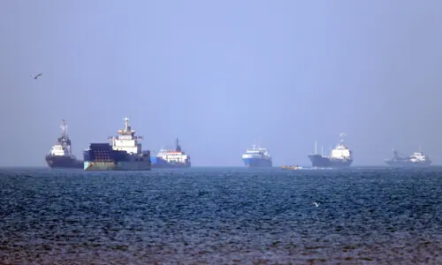 Missiles fly as Hormuz tensions come to a head